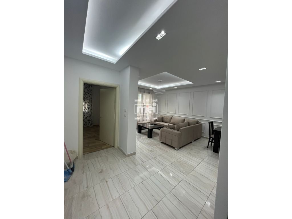 SHITET APARTAMENT 2+1  TEK ISH URT, DURRES!