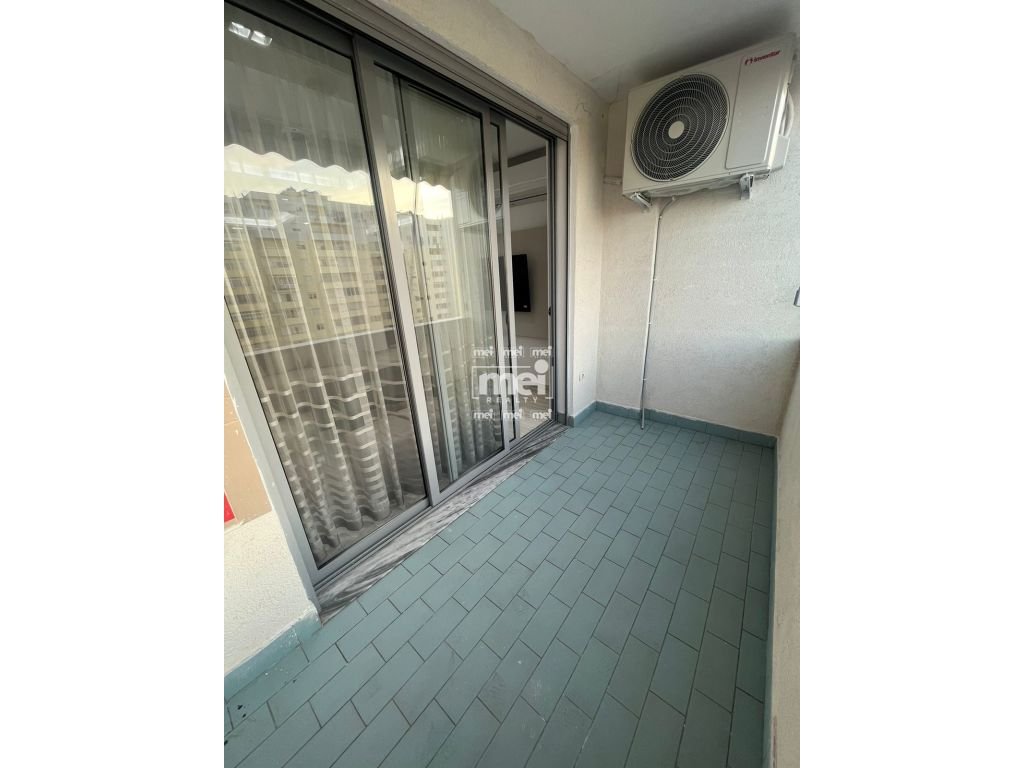 SHITET APARTAMENT 2+1  TEK ISH URT, DURRES!