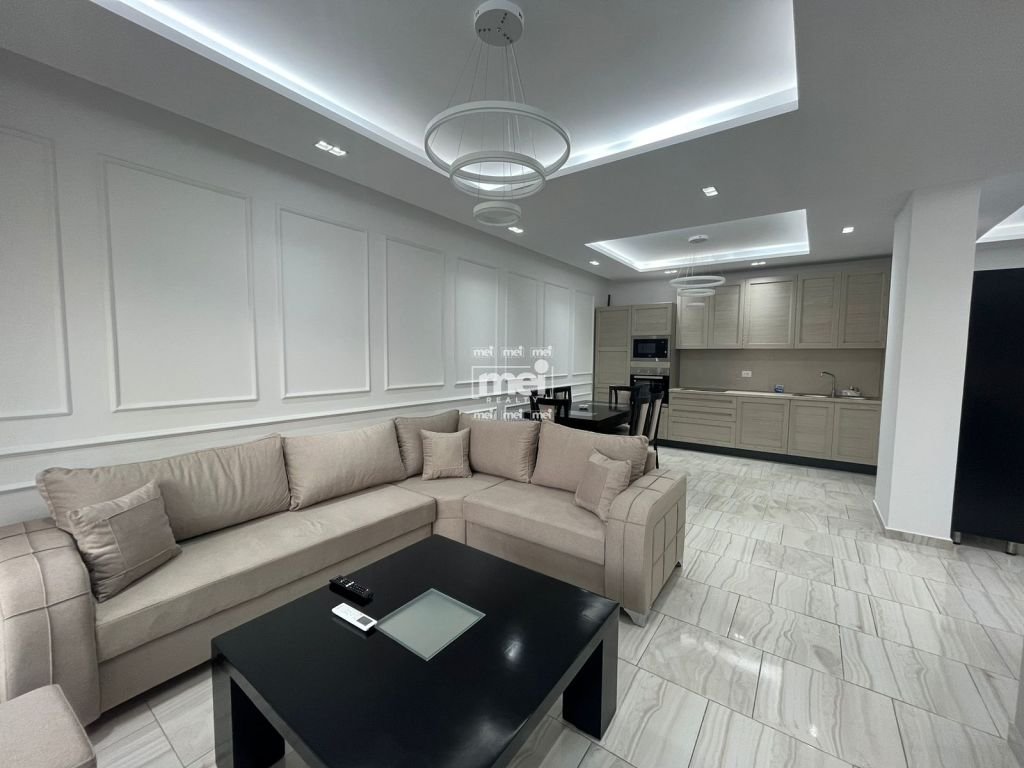 SHITET APARTAMENT 2+1  TEK ISH URT, DURRES!