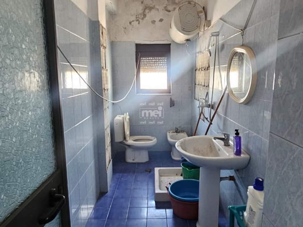SHITET APARTAMENT 2+1 NE QENDER DURRES!