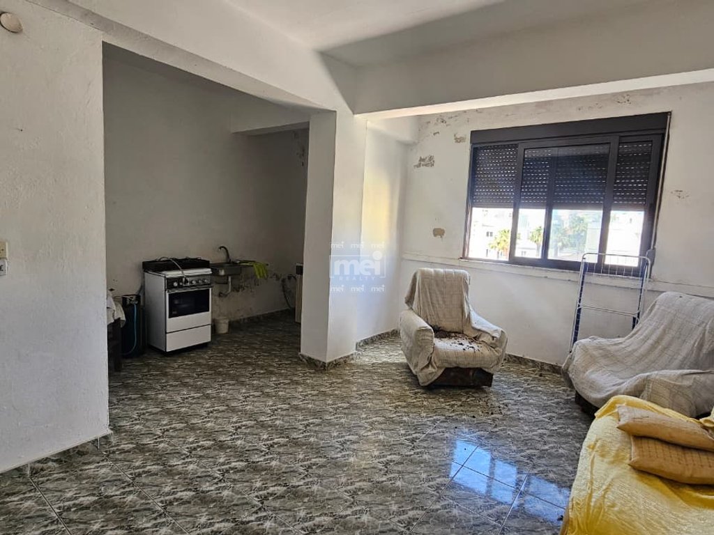 SHITET APARTAMENT 2+1 NE QENDER DURRES!