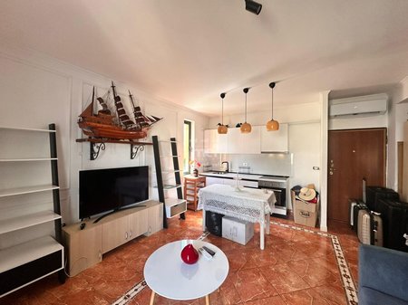 SHITET APARTAMENT 1+1 TE SHKEMBI KAVAJES!