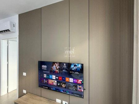 SHITET APARTAMENT NE GOLEM!