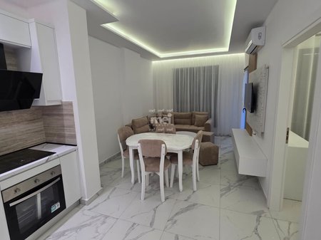 JEPET ME QIRA APARTAMENT 1+1 NE GOLEM!