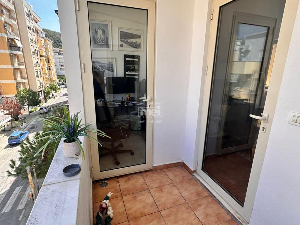 SHITET APARTAMENT 1+1 TE SHKEMBI KAVAJES!