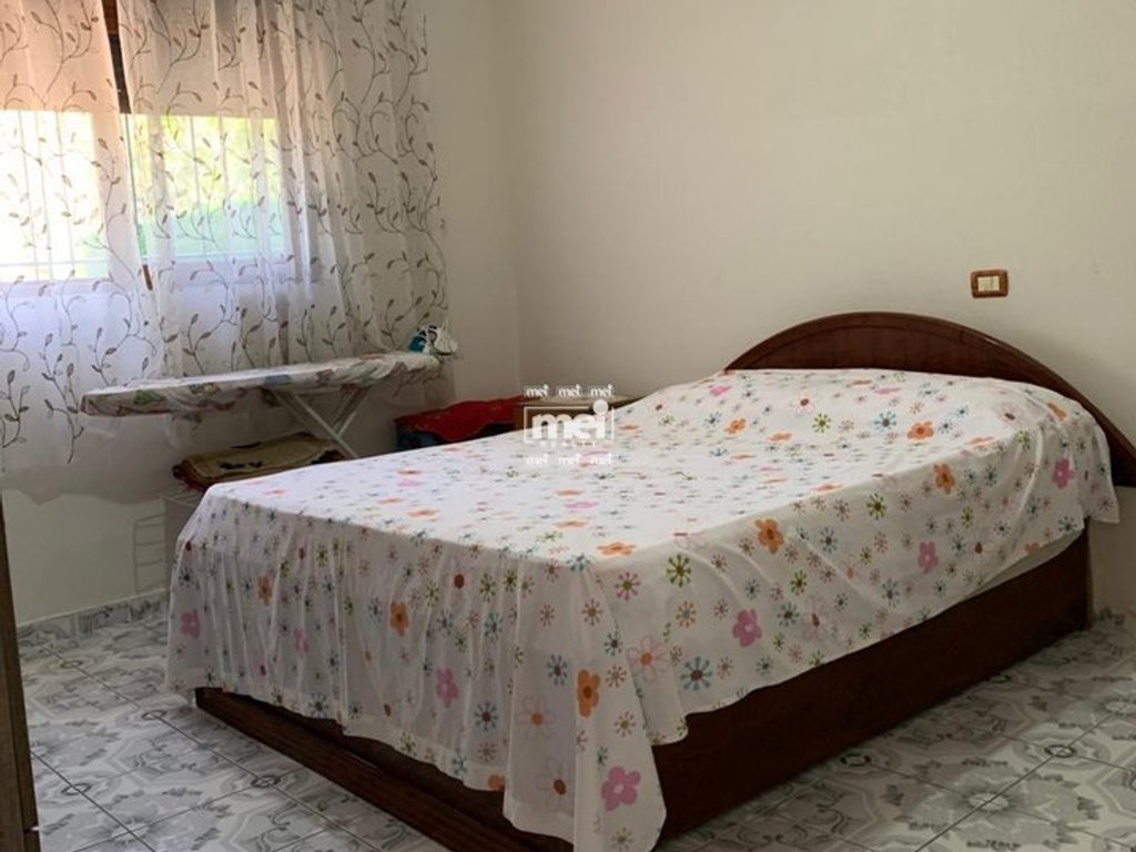 SHITET SHTEPI PRIVATE PRANE FABRIKES SE MAKARONAVE!