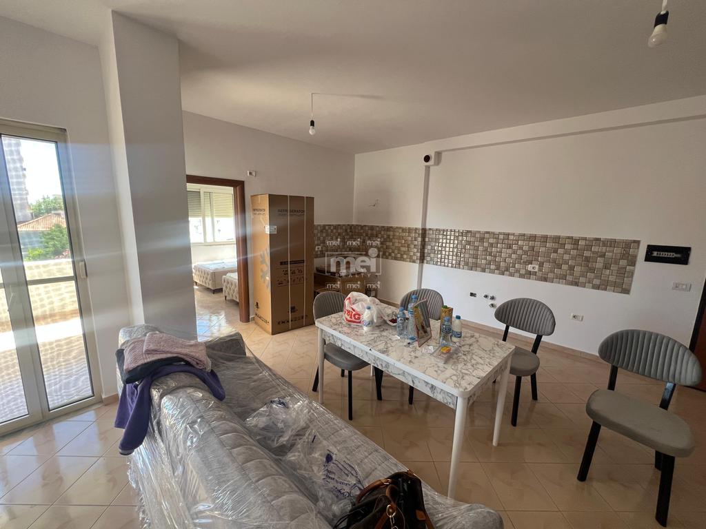 JEPET ME QIRA APARTAMENT 2+1 TEK RROTA KUQE!
