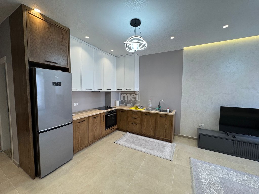 SHITET APARTAMENT 1+1+POST PARKIMI TEK MALI I ROBIT!