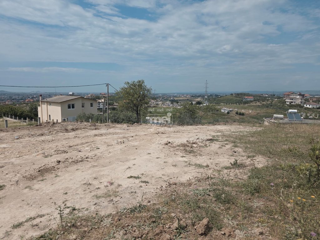 SHITET 1300 M2 TOKE NE KODER ARAPAJ!