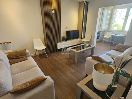 JEPET ME QERA APARTAMENT 1+1 ,AFER SHESHIT QENDROR-DURRES.