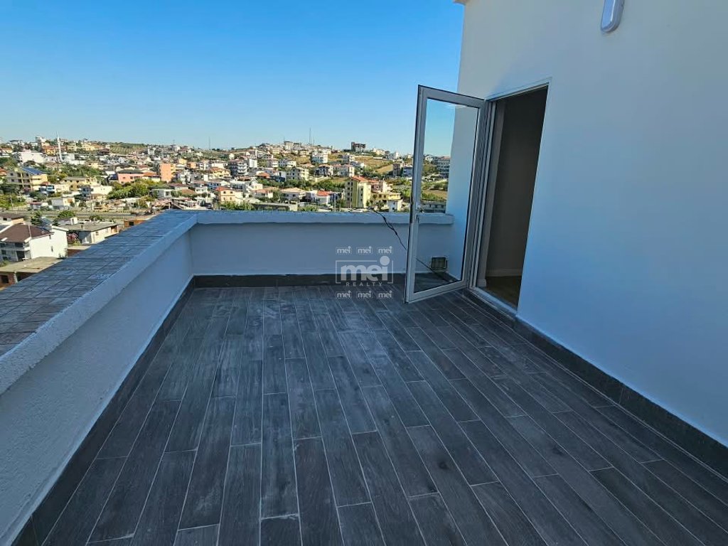 SHITET APARTAMENT 3+1+3 NË ILIRIA, PLAZH