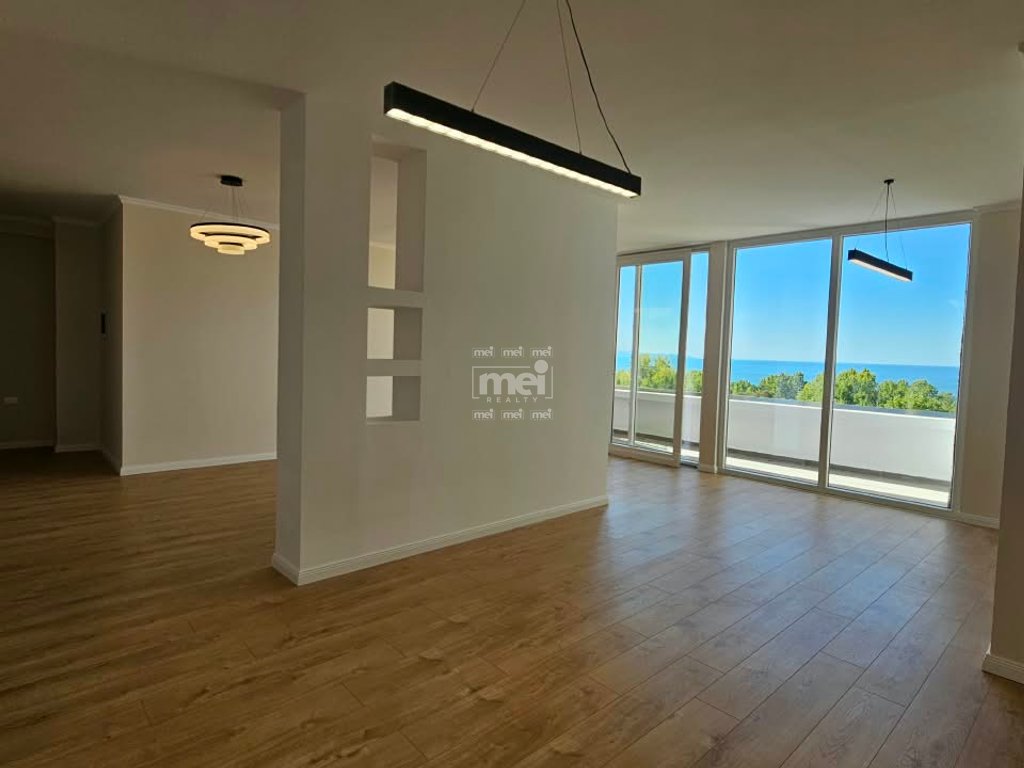 SHITET APARTAMENT 3+1+3 NË ILIRIA, PLAZH