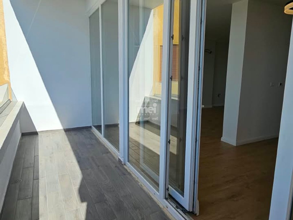 SHITET APARTAMENT 3+1+3 NË ILIRIA, PLAZH
