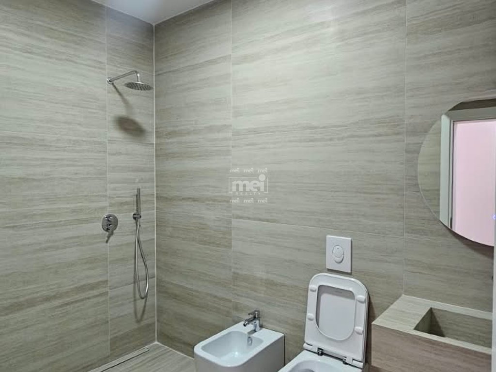SHITET APARTAMENT 3+1+3 NË ILIRIA, PLAZH