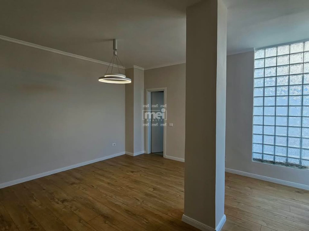 SHITET APARTAMENT 3+1+3 NË ILIRIA, PLAZH