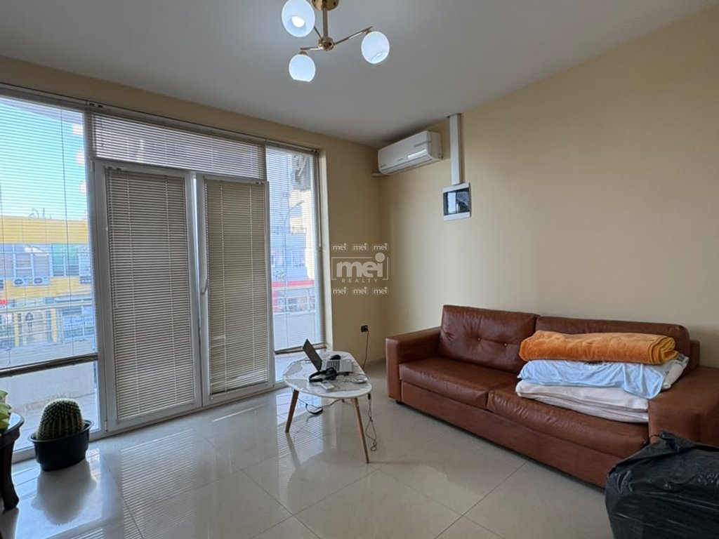 JEPET ME QERA AMBIENT 170M²,NE XHAVZOTAJ!