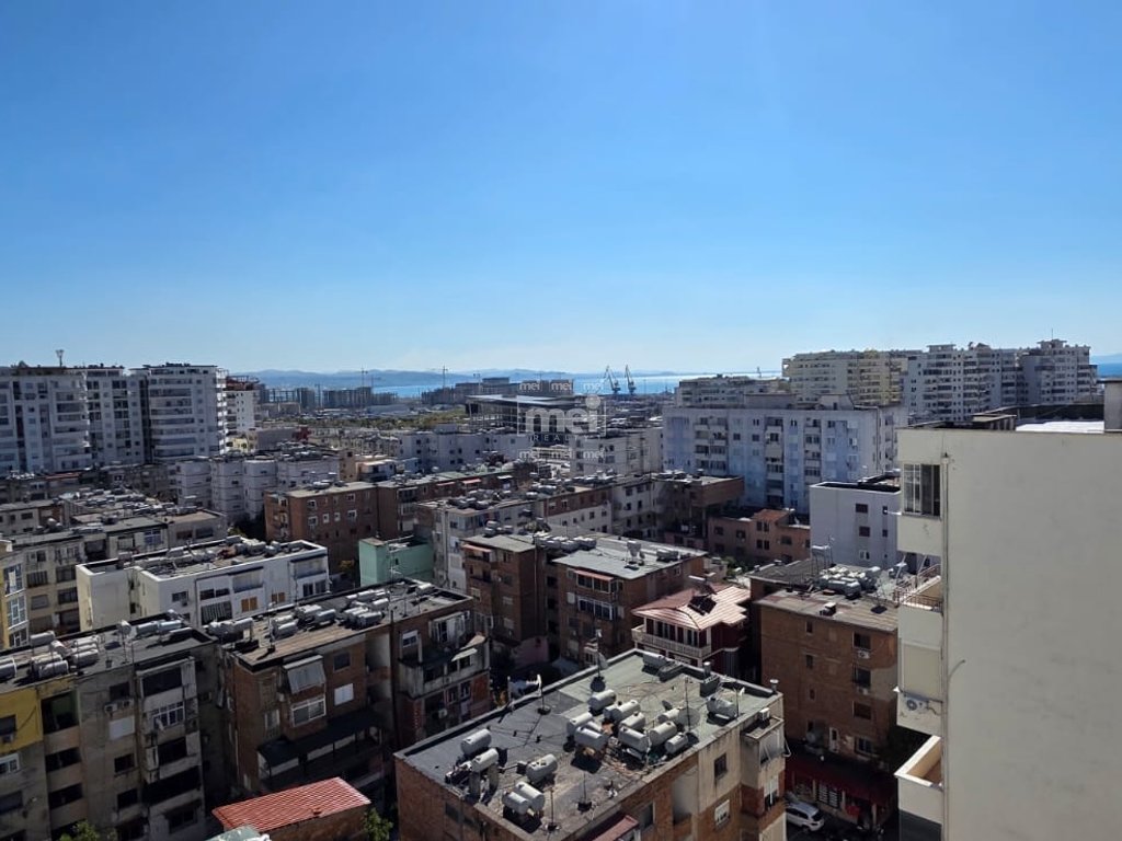 JEPET ME QIRA APARTAMENT 3+1+2 TEK TREGU FRUTA PERIMVE!