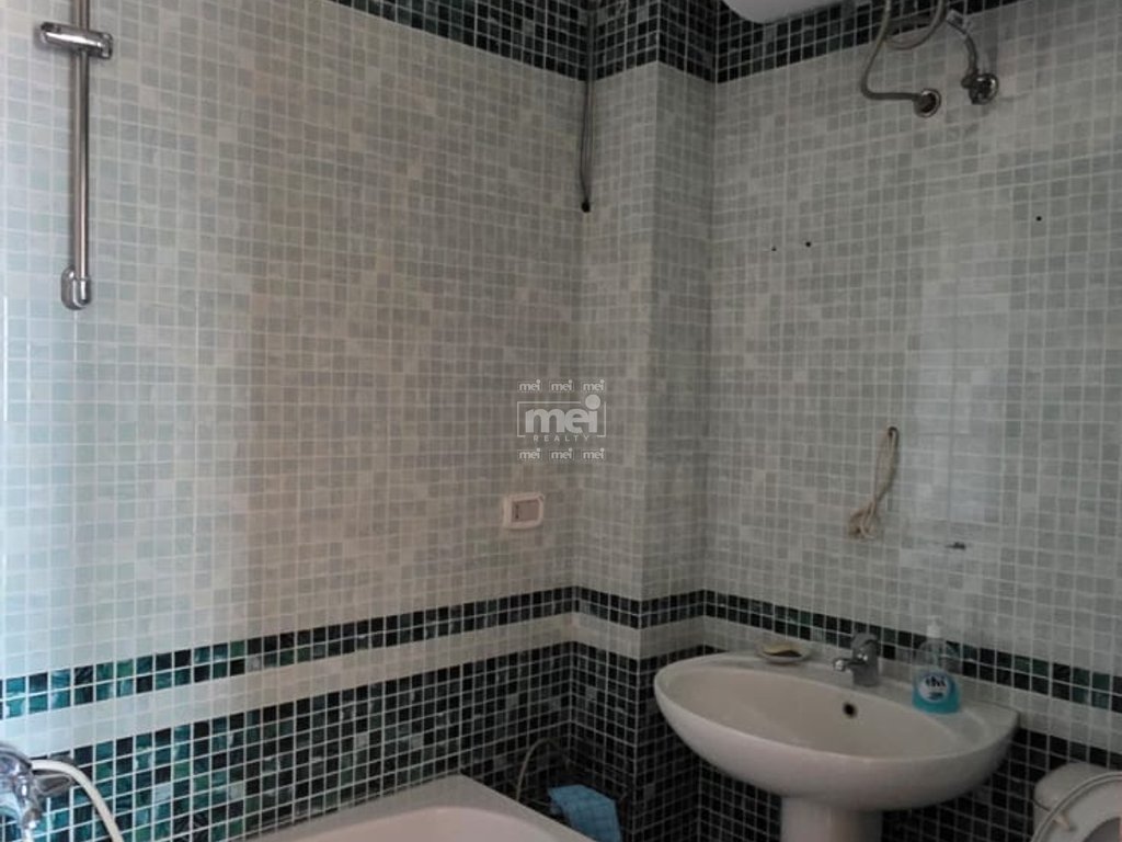 JEPET ME QIRA APARTAMENT 3+1+2 TEK TREGU FRUTA PERIMVE!