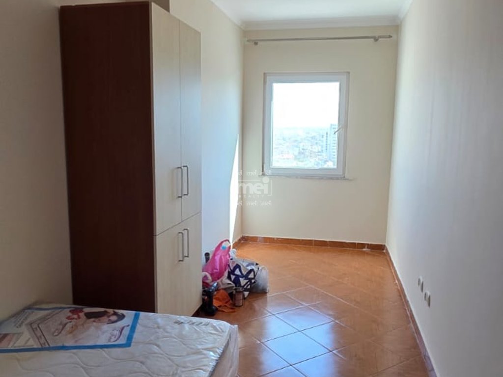 JEPET ME QIRA APARTAMENT 3+1+2 TEK TREGU FRUTA PERIMVE!