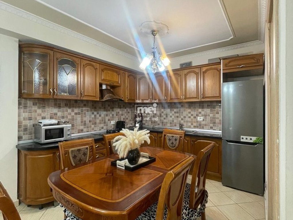 JEPET ME QIRA APARTAMENTI 2+1 PLAZH!