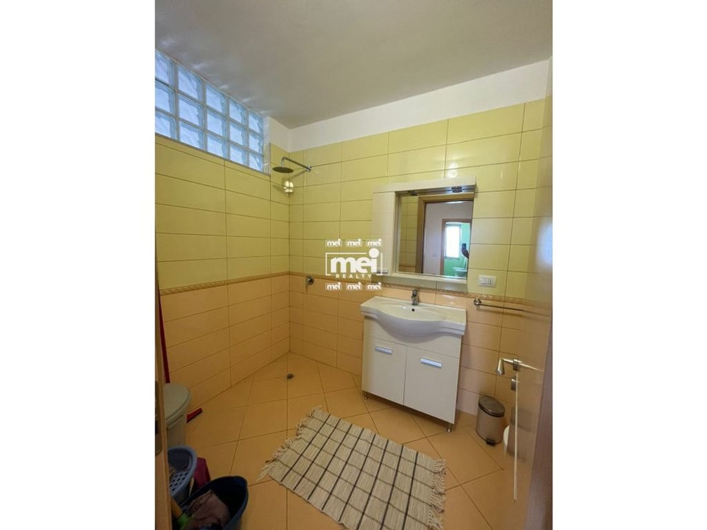 JEPET ME QIRA APARTAMENTI 2+1+2 NE QENDER!