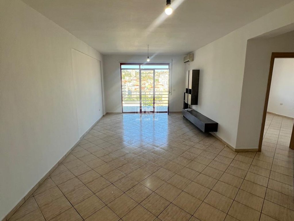 JEPET ME QIRA APARTAMENTI 2+1+2 NE QENDER!