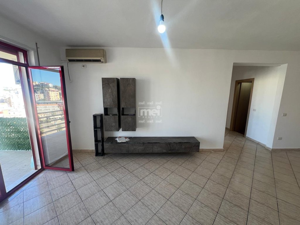 JEPET ME QIRA APARTAMENTI 2+1+2 NE QENDER!