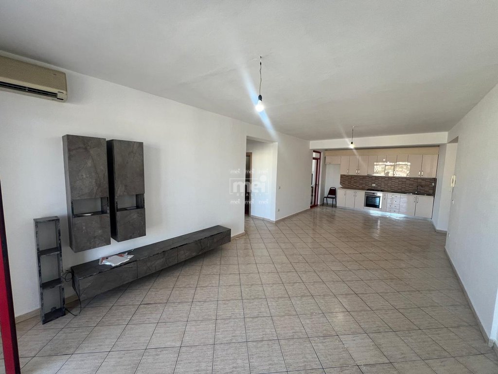 JEPET ME QIRA APARTAMENTI 2+1+2 NE QENDER!