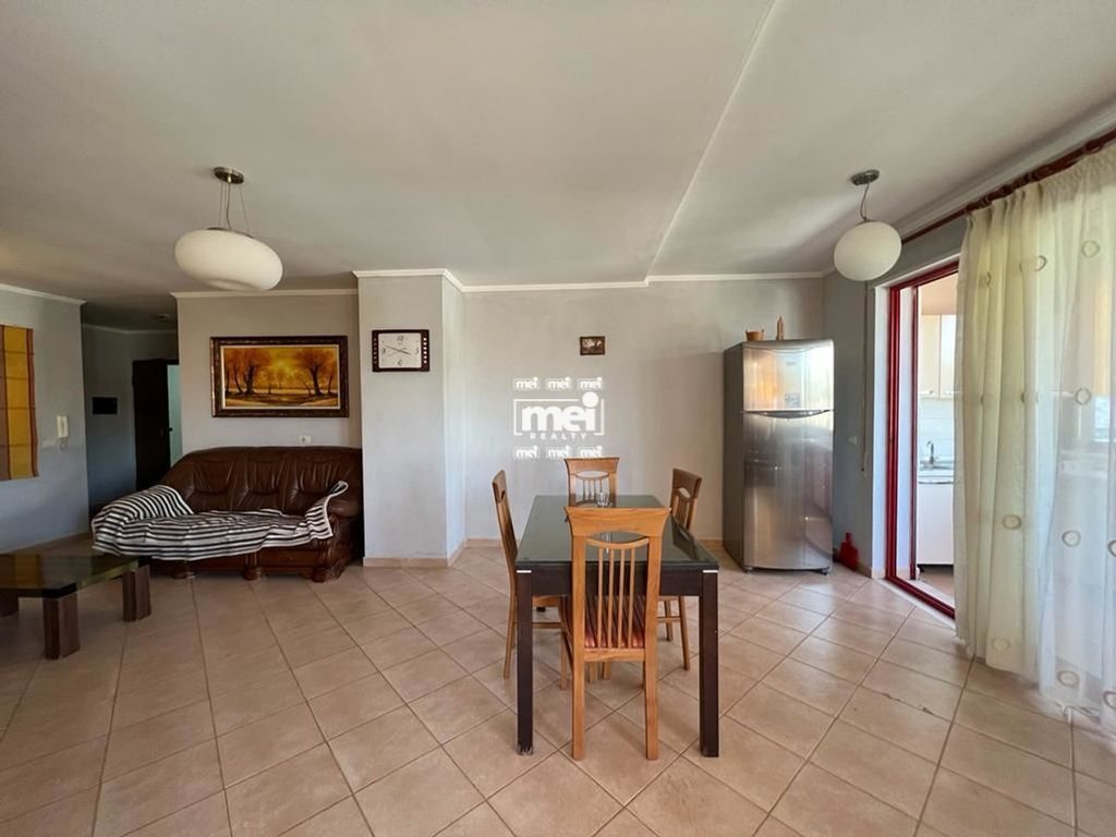 JEPET ME QIRA APARTAMENTI 2+1+2 TEK VOLLGA