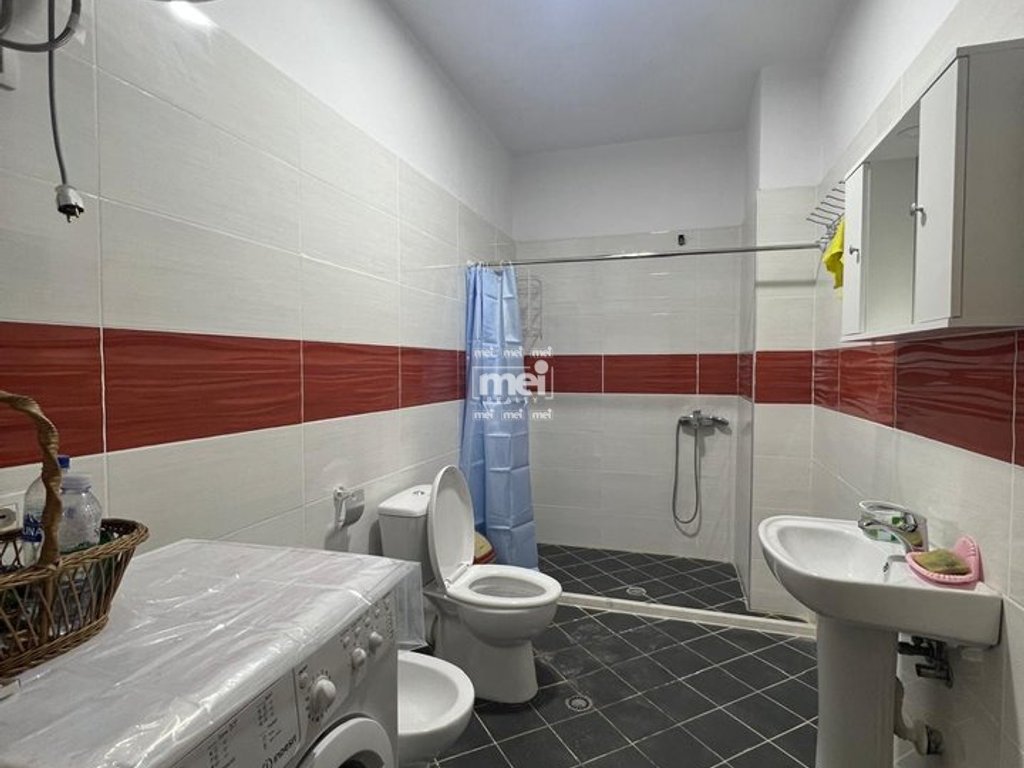 JEPET PER QIRA APARTAMENT 2+1+2 PRANE URES SE DAJLANIT!
