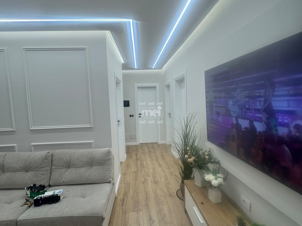 SHITET APARTAMENT 2+1 TEK VILA E ZOGUT!