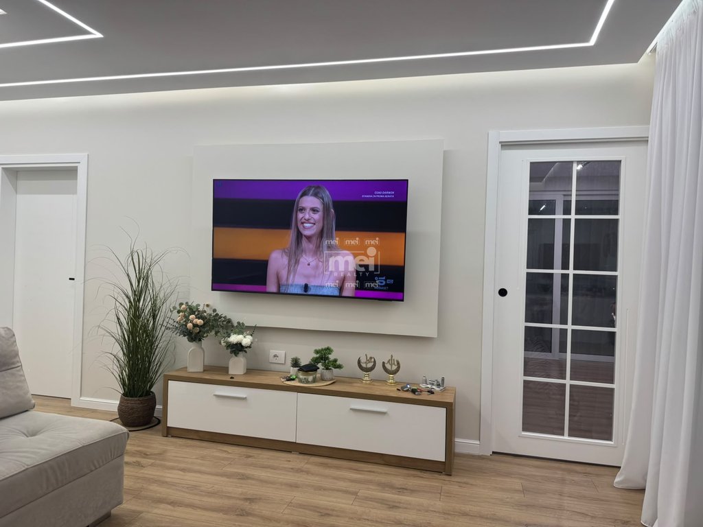 SHITET APARTAMENT 2+1 TEK VILA E ZOGUT!