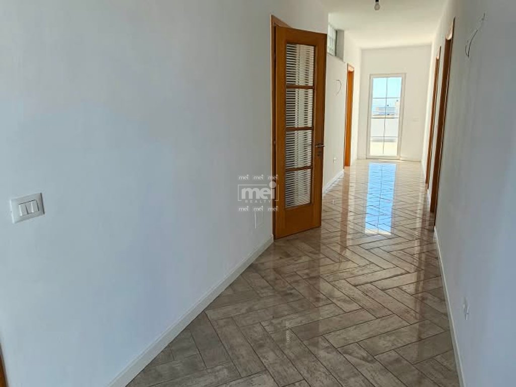 SHITET APARTAMENT 3+1+3 ME VERANDE - TEK MARKATA!