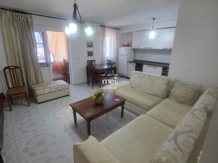 JEPET ME QIRA APARTAMENT 1+1 PRANË SPITALIT!
