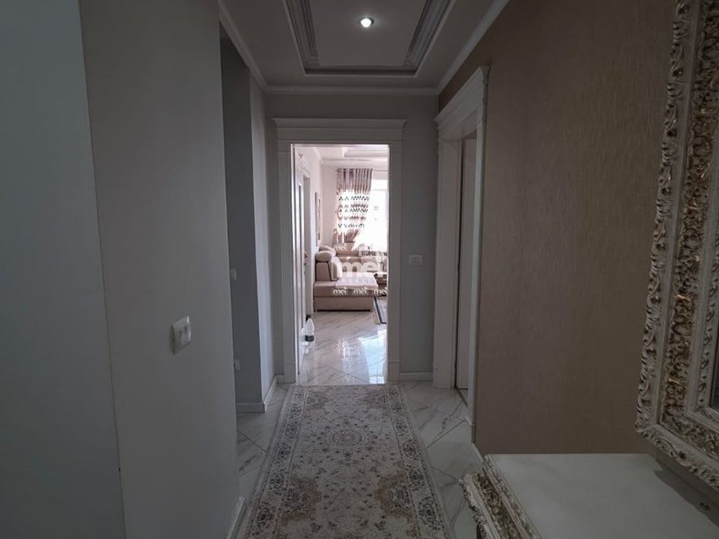 JEPET APARTAMENT ME QIRA 2+1 NE QENDER TE DURRESIT ME PAMJE DETI