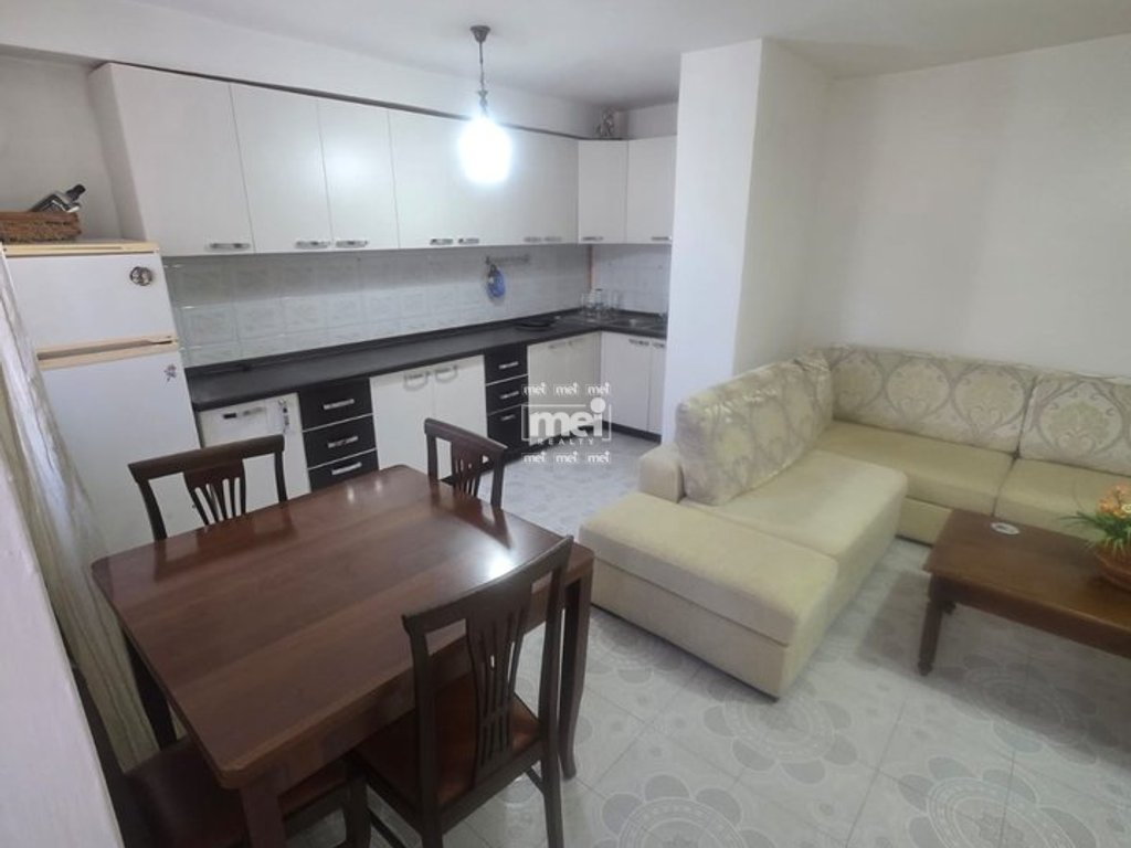 JEPET ME QIRA APARTAMENT 1+1 PRANË SPITALIT!
