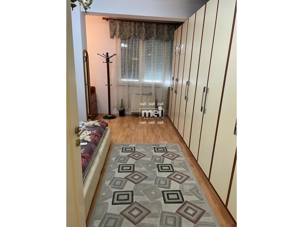 JEPET ME QIRA APARTAMENT 3+1+2 TEK RRUGA E RE E PORTIT!