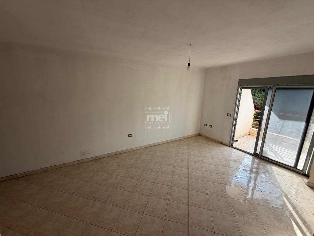 SHITET APARTAMENT 1+1 TE SHKËMBI I KAVAJËS!