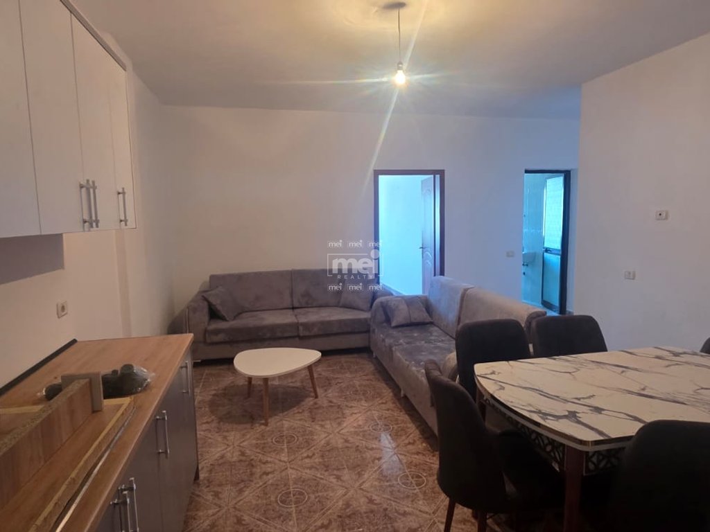 JEPET ME QIRA APARTAMENT 2+1 TE CEZMA E FERRËS NE DURRES!