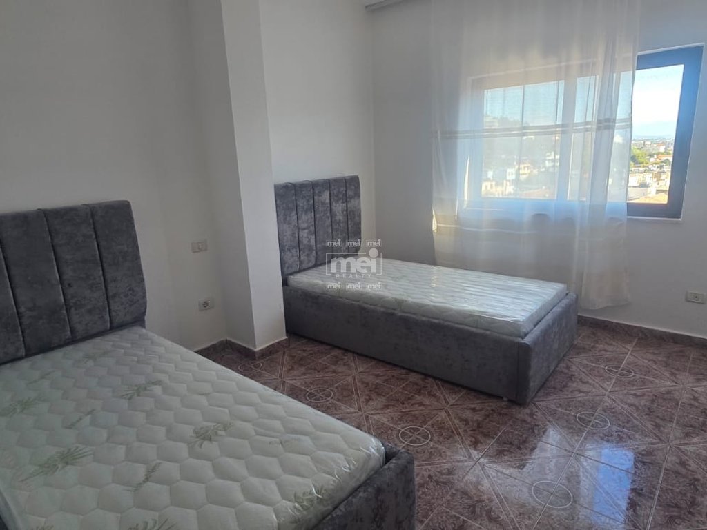 JEPET ME QIRA APARTAMENT 2+1 TE CEZMA E FERRËS NE DURRES!