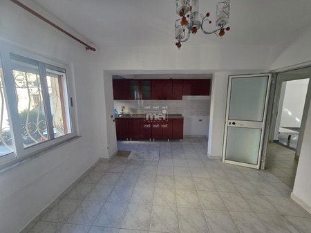 JEPET ME QIRA APARTAMENT 1+1 PRANË DREJTORISË SË POLICISË, DURRËS