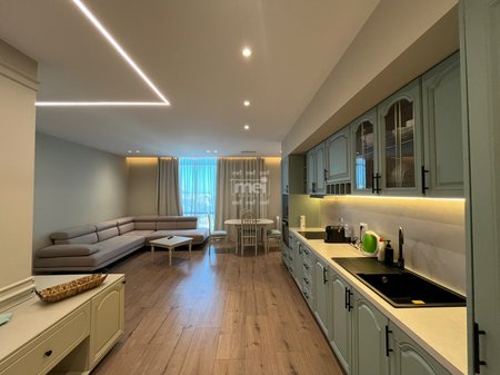 JEPET ME QIRA  APARTAMENT 1+1 ME PAMJE DETI,NE VOLLGA!