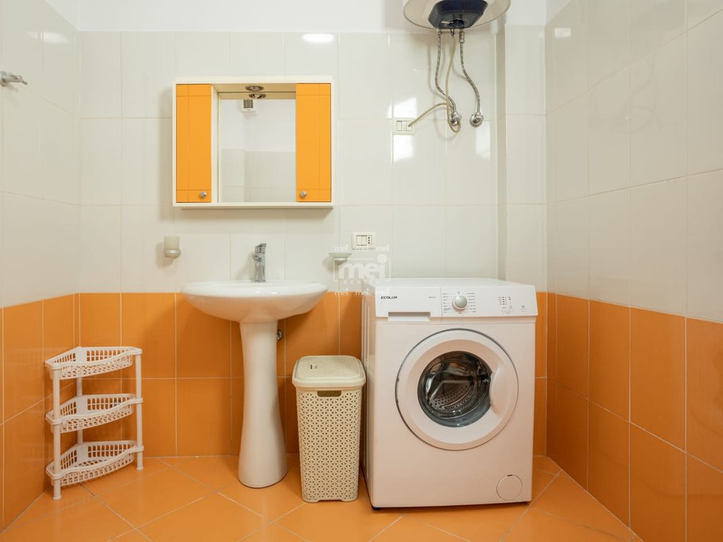 JEPET ME QIRA APARTAMENT 1+1 NË PLAZH TEK RROTA E KUQE!