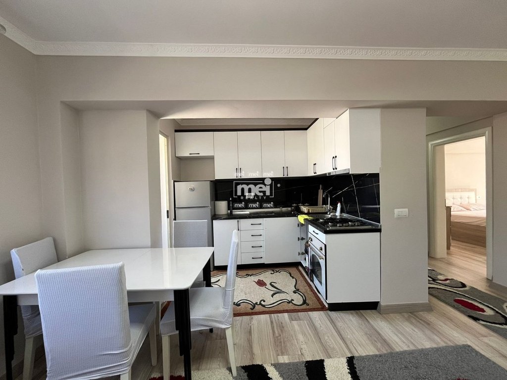 SHITET APARTAMENT 1+1 PRANE SHKOLLES EFTALI KOCI, DURRES!