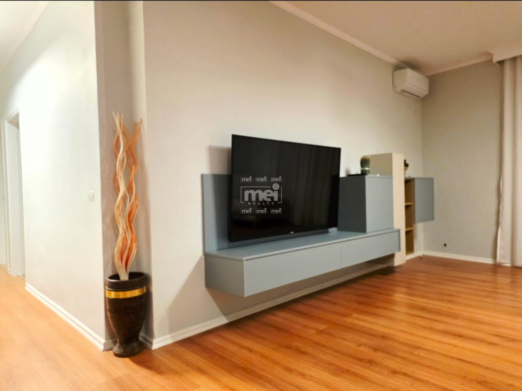 JEPET ME QIRA APARTAMENT  2+1 TEK MUZEUMI
