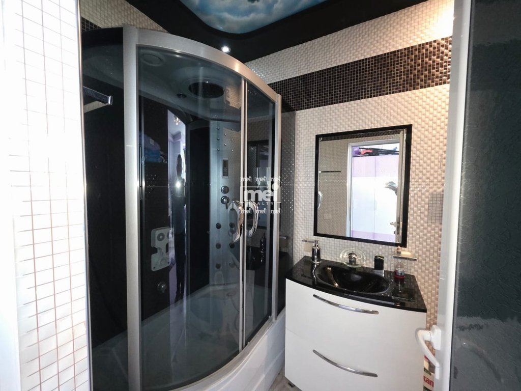 JEPET ME QIRA APARTAMENT 1+1 ME PAMJE DETI TE RROTA KUQE, PLAZH!