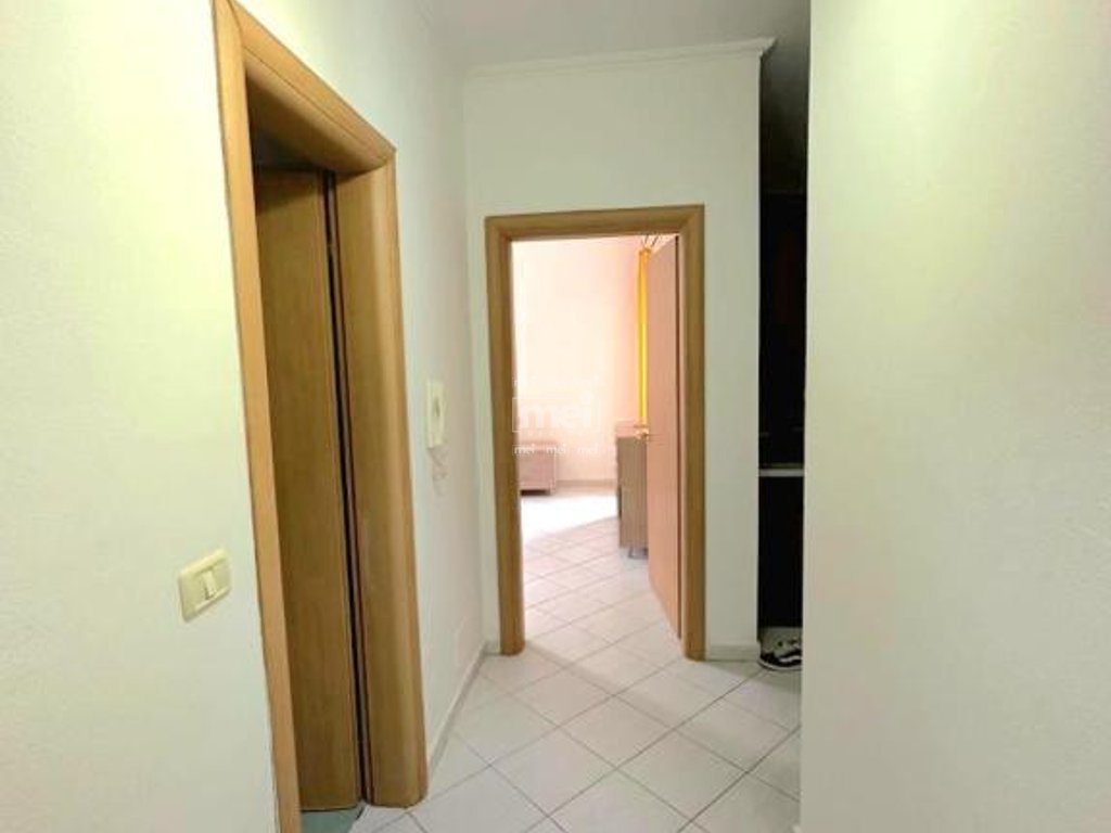 JEPET ME QIRA APARTAMENT 1+1 NE PLAZH