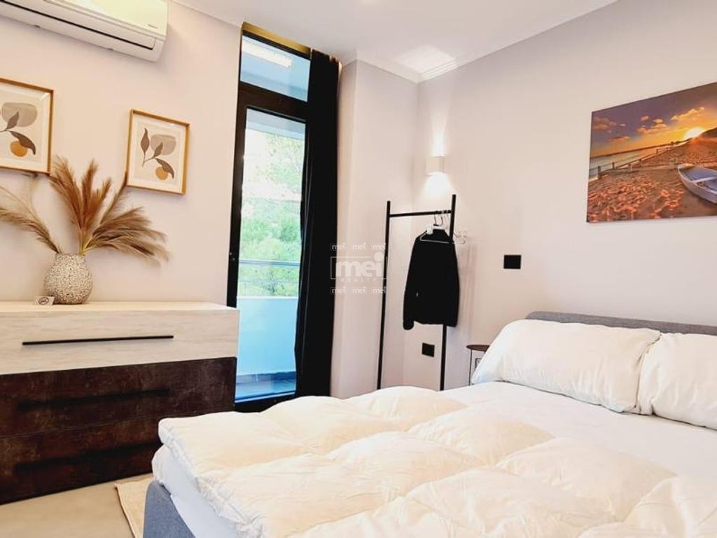 SHITET GARSONIERE NE "WHITE HILL RESIDENCE"-CURRILA!