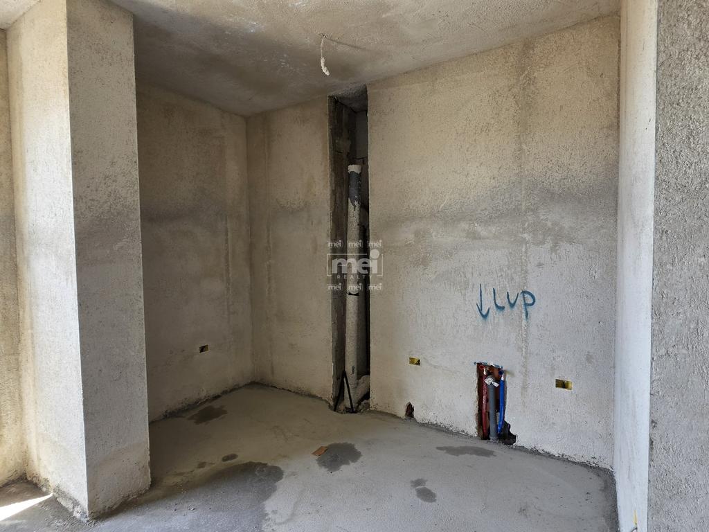 SHITET APARTAMENT 1+1 ME PAMJE DETI,NE GOLEM!