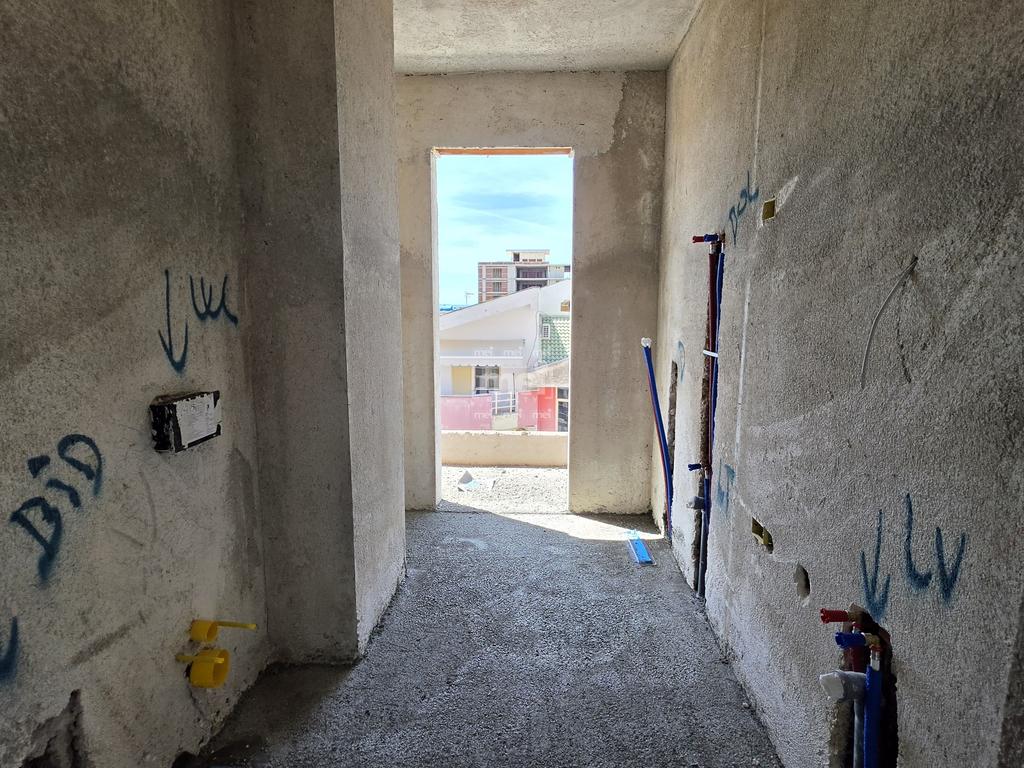 SHITET APARTAMENT 1+1 ME PAMJE DETI,NE GOLEM!